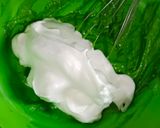Foto langkah ke 4 dari resep Chiffon Pandan.