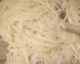 A picture of step 4 of Linguine with fresh tuna steak.