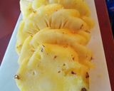 Une image de l'étape 1 de Gâteau renversé à l'ananas Victoria.