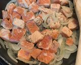 Foto del paso 3 de la receta Salsa de salmón con eneldo para pasta