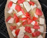 Une image de l'étape 4 de Bruschetta bresaola mozzarella à l’air fryer.