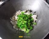 A picture of step 5 of Maharashtrian Phodnicha Masala Bhat.