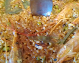Foto del paso 4 de la receta: Paella marinera con tirabeques