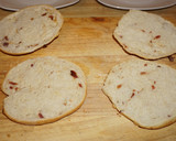 Foto del paso 5 de la receta: PAN AMASADO CON CHICHARRONES DE TOCINO. JON STYLE