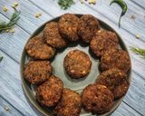 A picture of step 8 of Karnataka Style Dill Leaves Dal Vada OR Paruppu Vadai.