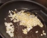Foto langkah ke 5 dari resep Mie Cah Brokoli Daging Sapi.