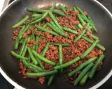 Foto del paso 3 de la receta Carne picada y judías con salsa de soja