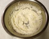 A picture of step 8 of Mango Bavarios.