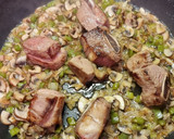 Foto del paso 3 de la receta: Estofado de costilla de ternera con champiñones