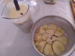 Foto del paso 5 de la receta Torta de manzana y arándanos invertida!