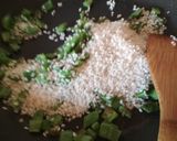Foto del paso 5 de la receta Arroz con costilla y caracoles