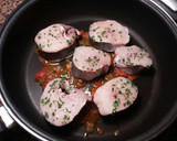 Foto del paso 19 de la receta: Cazuela de merluza con almejas y patatas rosadas