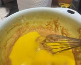Foto langkah ke 2 dari resep Very Banana, no mixer, 1 egg.