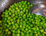 सिम्पल हरे मटर फ्राई (simple hare matar fry recipe in Hindi) रेसिपी चरण 2 फोटो