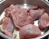 Foto del paso 1 de la receta: Conejo con salsa de vino y pimienta