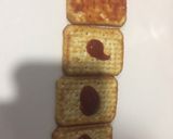 A picture of step 1 of Tuc nuggets sandwich.