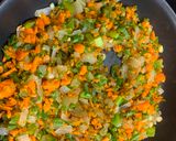 Foto del paso 2 de la receta: Pasta de arroz y quinoa con verduras
