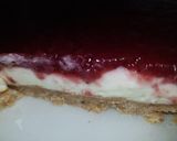 Foto del paso 10 de la receta: Tarta de queso con galletas y mermelada de 🍓