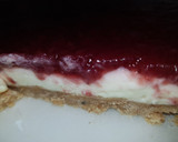 Foto del paso 10 de la receta: Tarta de queso con galletas y mermelada de 🍓