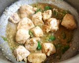 A picture of step 2 of Chicken Qorma 🍜.