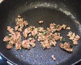 รูปขั้นตอนการทำที่ 6 ของ ปังไข่เจียวOn Topหมูผักชีผัดไข่