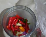 Foto langkah ke 2 dari resep Kerang Simping Saus Padang.