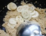 A picture of step 5 of Banana sheera.