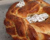 A picture of step 19 of Neujahrsbretzel (German New Year's Pretzel).