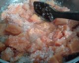 A picture of step 2 of Sweet Papaya Jam.