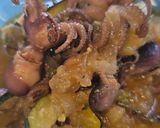 Foto del paso 3 de la receta: Pulpitos con cebolla y calabacín