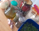 Foto del paso 1 de la receta: Albóndigas vegetarianas en salsa de cebolla con tomate