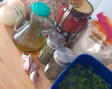 Foto del paso 1 de la receta: Albóndigas vegetarianas en salsa de cebolla con tomate