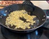 Foto del paso 2 de la receta: Estofado de pavo con guisantes