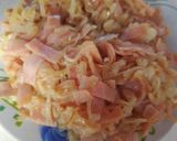 Foto del paso 3 de la receta: Papas rústicas, tiras de carne, jamón, huevo, queso y cebollas