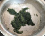A picture of step 4 of Spinach and cheese paratha.