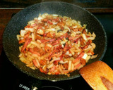 Foto del paso 1 de la receta: Habitas con bacon y huevo escalfado