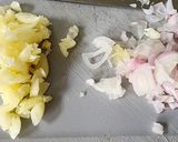 Hình bước làm 1 của món Cải thảo xào tôm