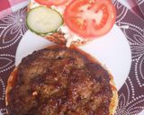 A picture of step 4 of Classic beef burger.