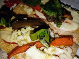 Pizza sin harina con verduras grilladas