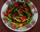 Foto langkah ke 5 dari resep Daging cah baby buncis dan paprika.