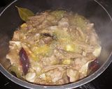 Foto del paso 3 de la receta: Choto frito con ajos y pimientos choriceros