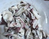 Foto langkah ke 1 dari resep Cumi-cumi saus tiram.