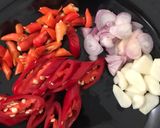 Foto langkah ke 2 dari resep Tumis Kangkung Biasa.