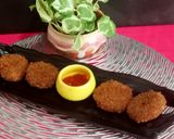A picture of step 6 of Crispy Egg Patties.