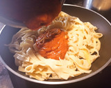 Foto del paso 4 de la receta: Nidos de pasta con salsa cremosa de puerros en Thermomix