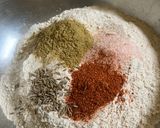 बथुआ का मसाला पराठा(bathua ka masala paratha recipe in hindi) रेसिपी चरण 1 फोटो