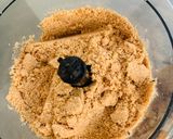 Foto langkah ke 2 dari resep Mocha Cream Crackers Layer Cake.