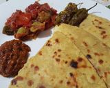 A picture of step 7 of Besan ki Roti.Piyaz Tamatar Hari Mirch Chutney.