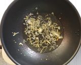 Foto langkah ke 3 dari resep Cah Brokoli Sawi Putih.