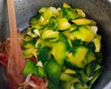 Foto del paso 2 de la receta: Zapallitos fritos (revueltos) Zucchini fritti strapazatte